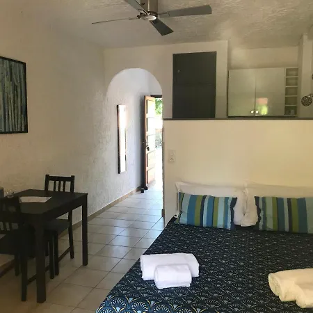 Le Clos Des Arbousiers Holiday home