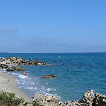 Holiday home Le Clos Des Arbousiers