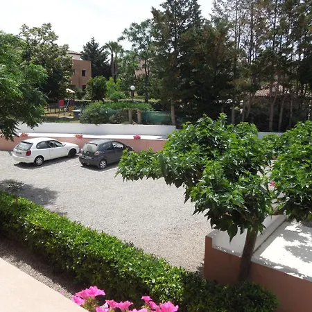 Holiday home Le Clos Des Arbousiers