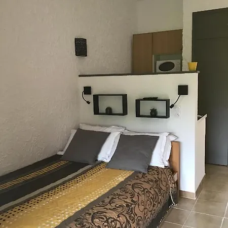 Le Clos Des Arbousiers