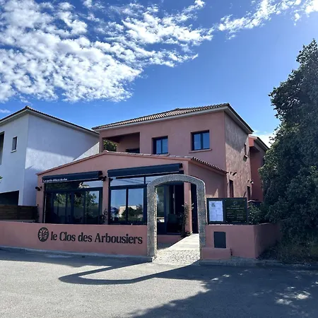 Le Clos Des Arbousiers 펜션