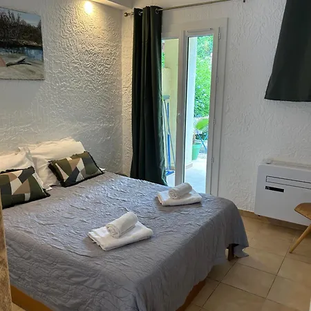 Holiday home Le Clos Des Arbousiers Linguizzetta